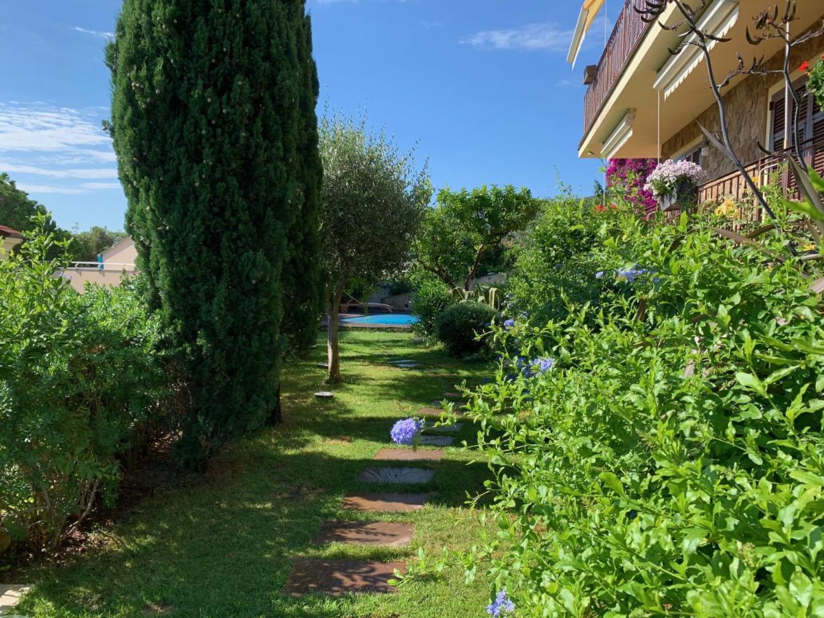 Villa Pineland Borghetto Santo Spirito Ngoại thất bức ảnh