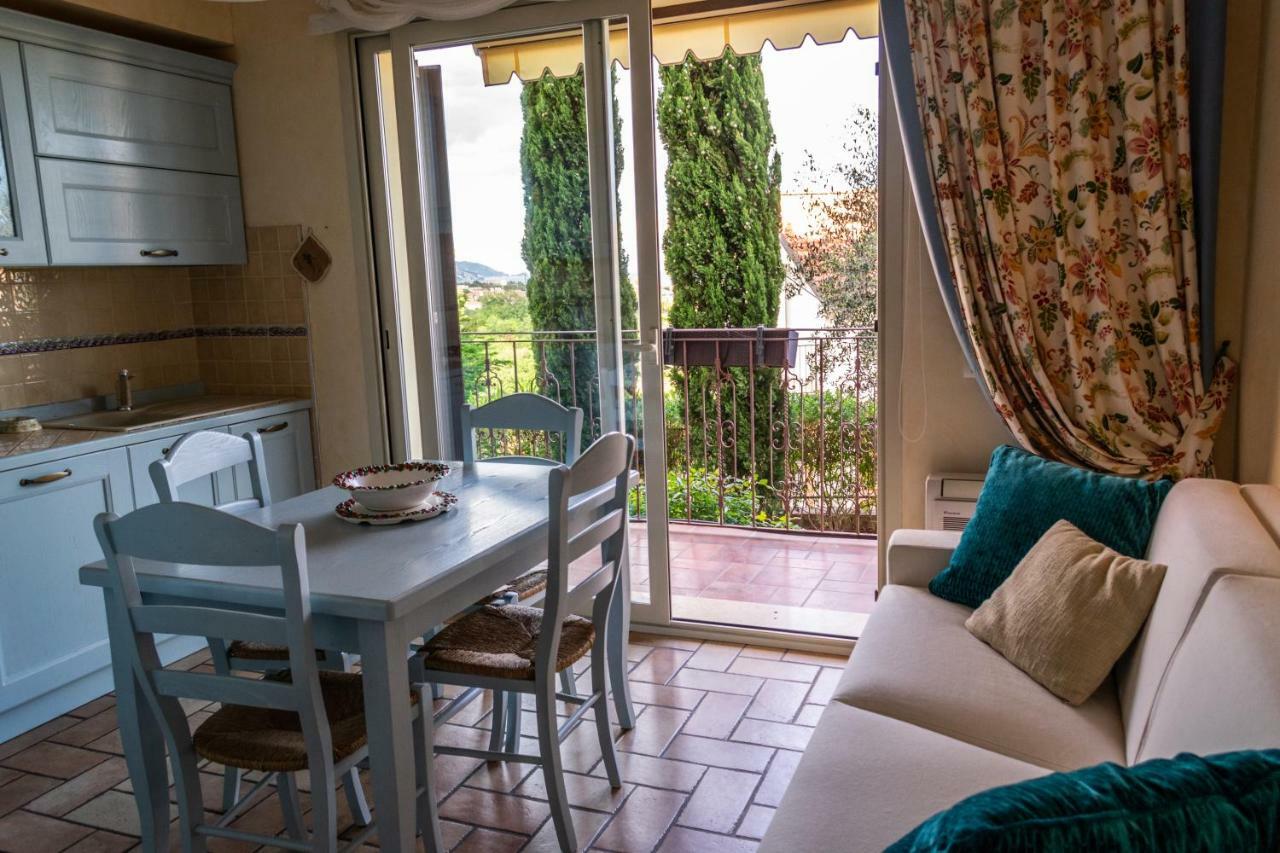 Villa Pineland Borghetto Santo Spirito Ngoại thất bức ảnh